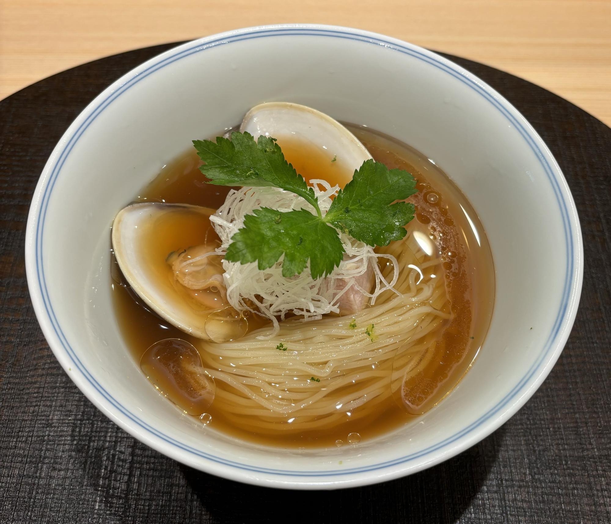 ハマグリと煮干の冷やし麺1500円