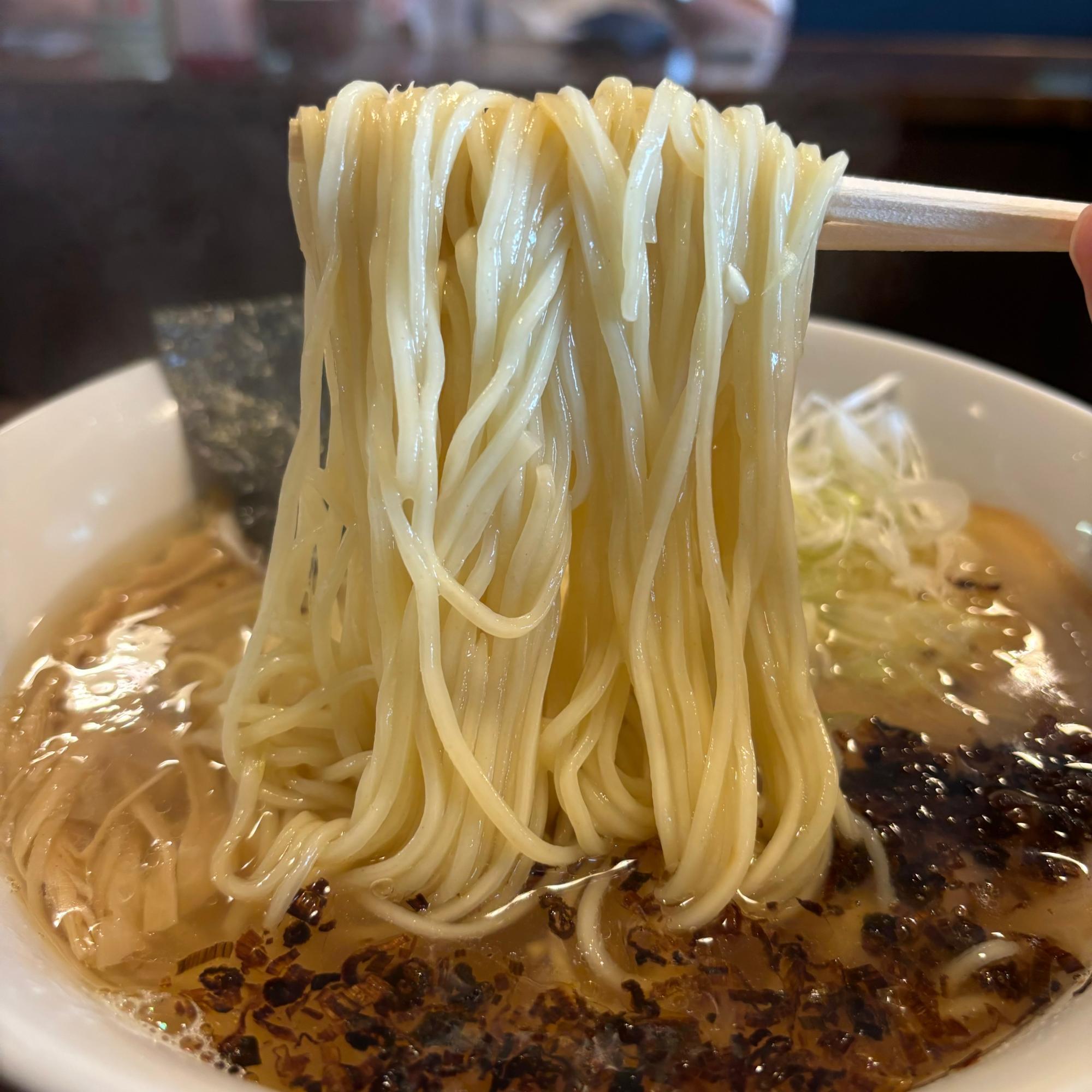 麺量はデフォで150gとのことです。