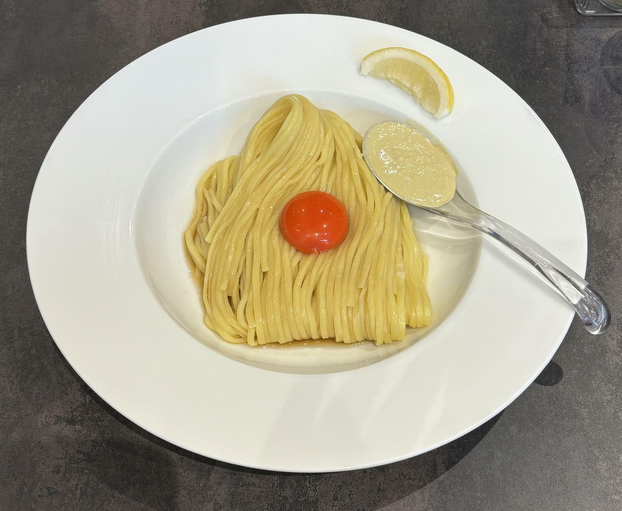 牡蠣バターたまご麺　800円