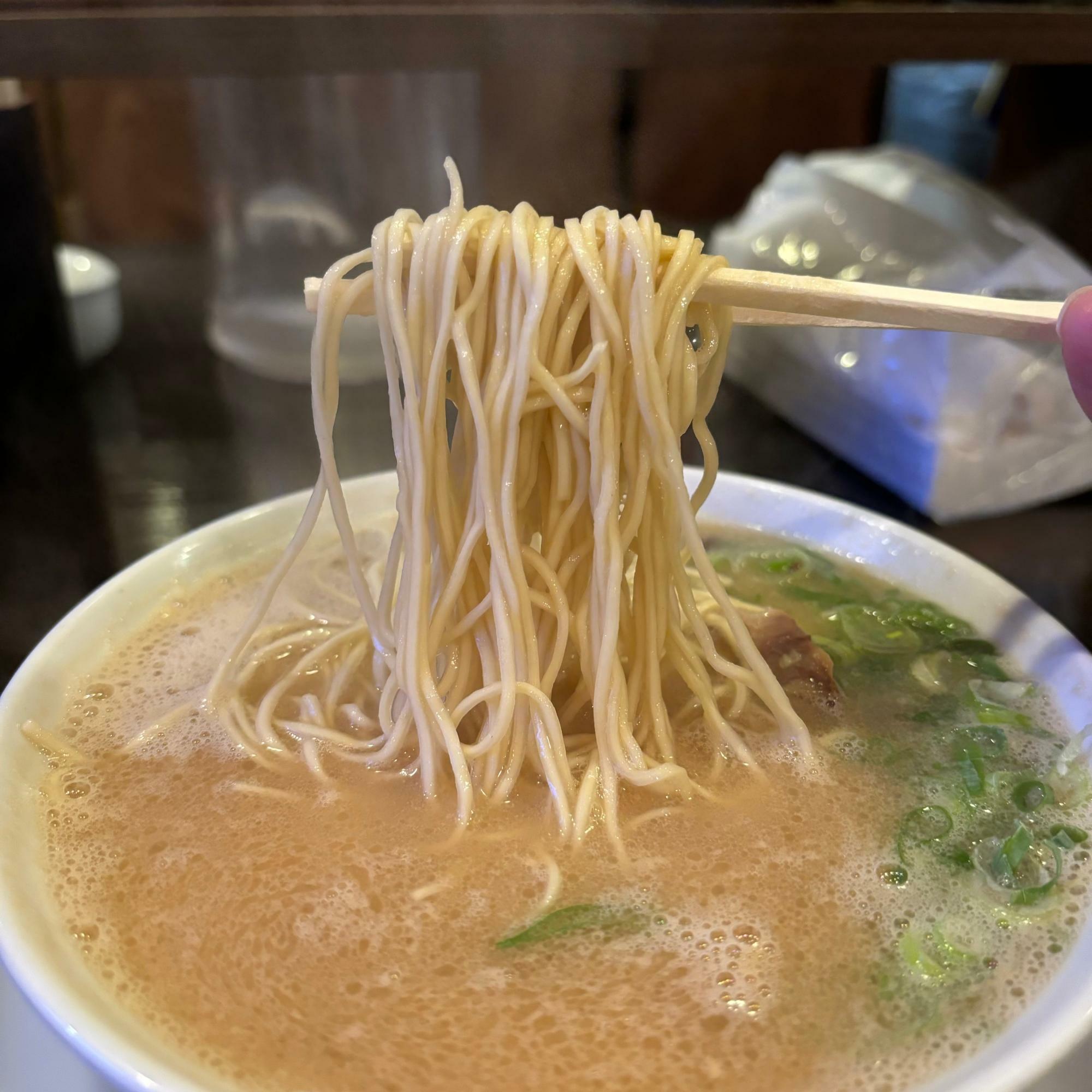 博多の製麺所慶史の特注麺です。