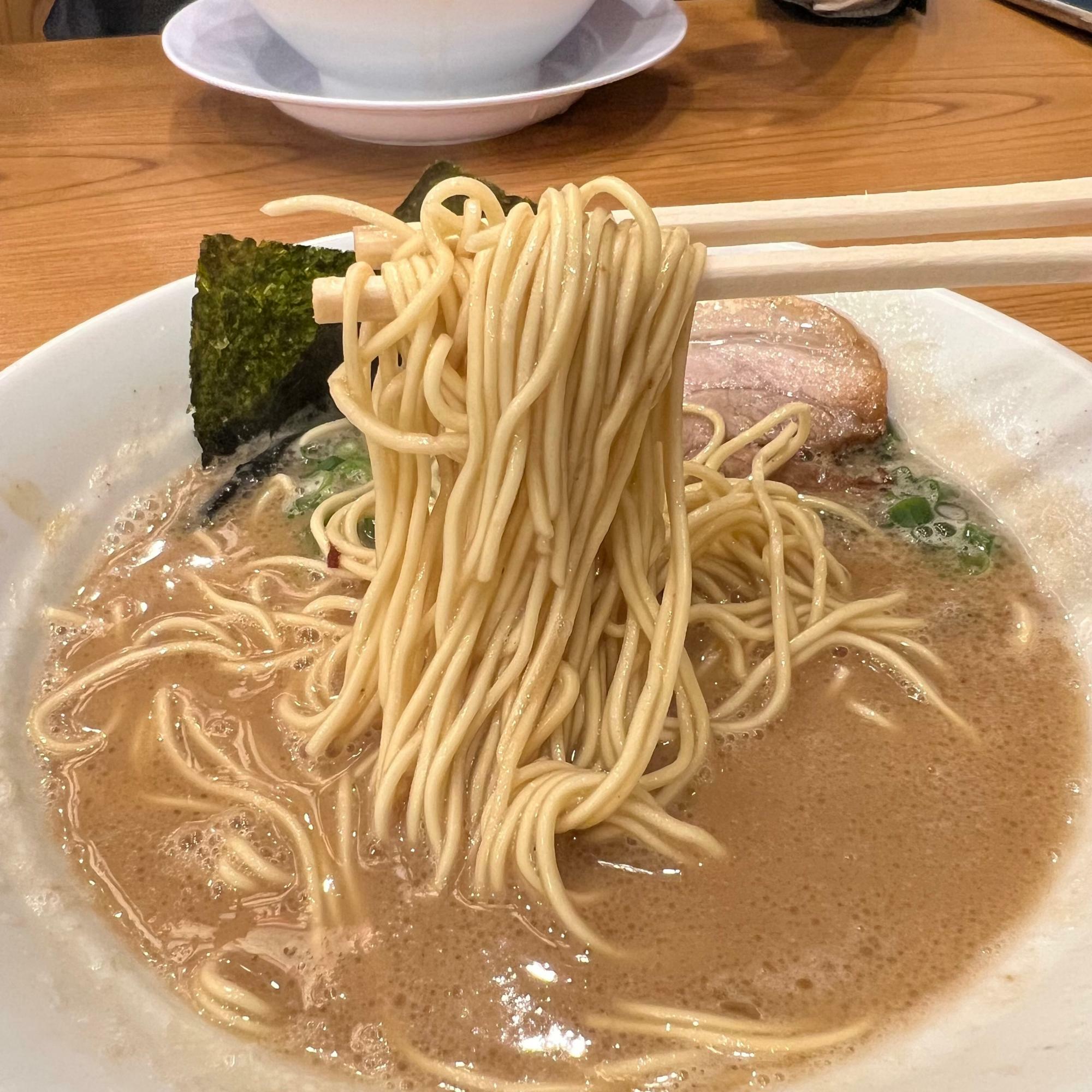 株式会社ギフトの麺って大量生産しているのにクオリティ高めだと思います。