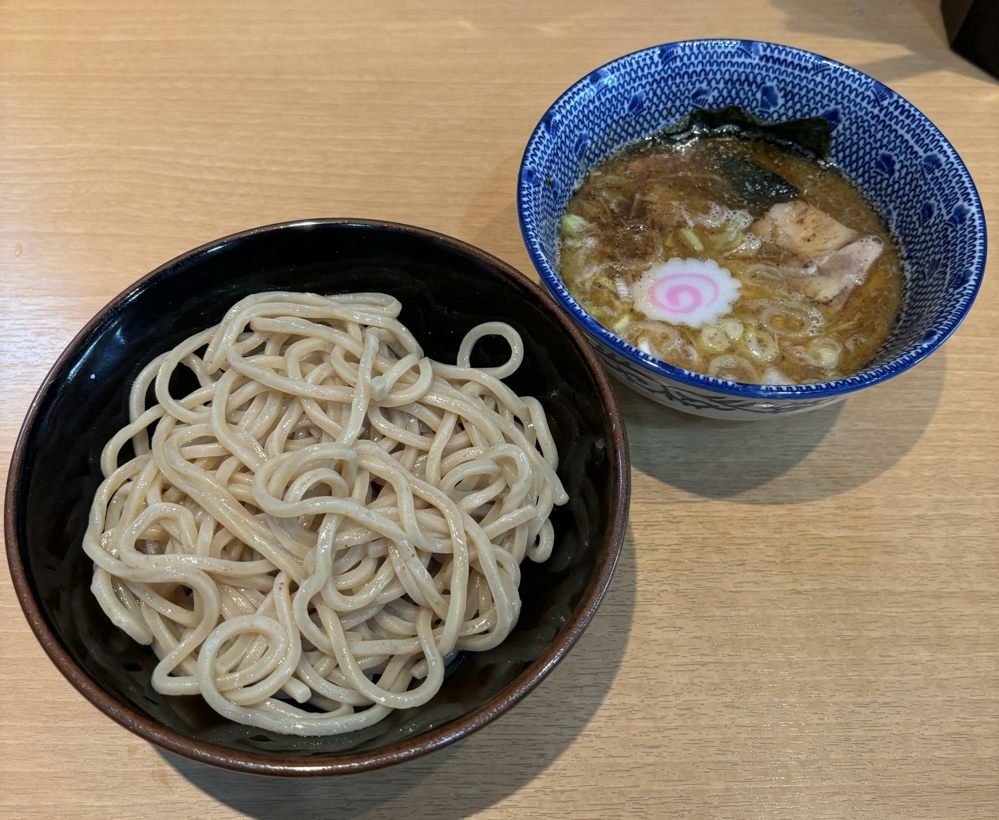 つけ麺並200g　950円