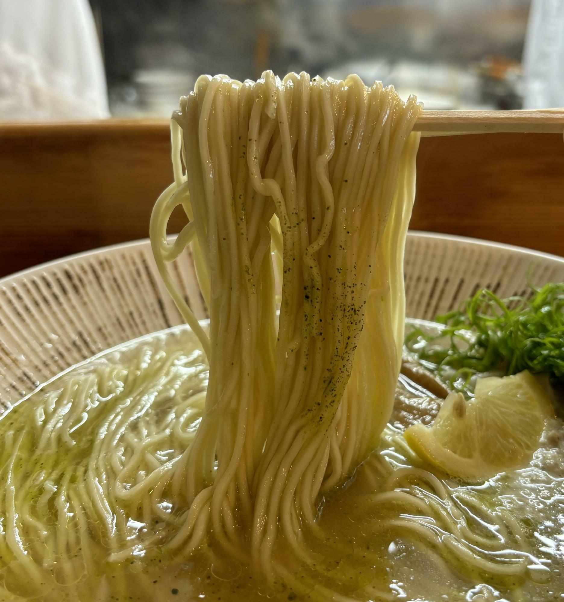 田村製麺を使用しているようです。