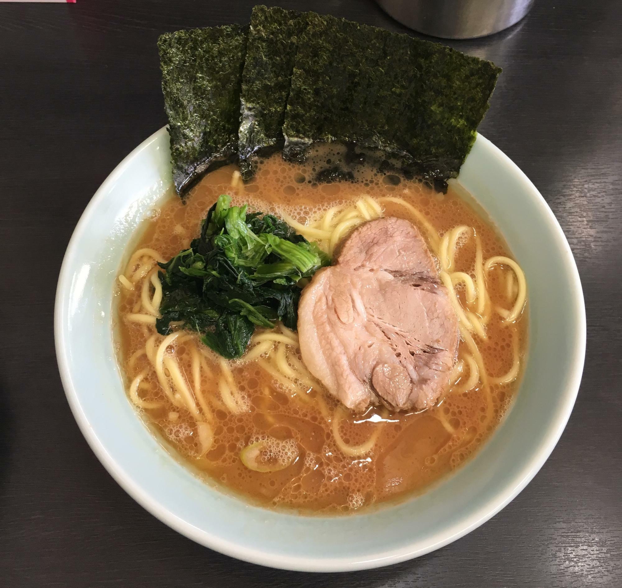 ラーメン中