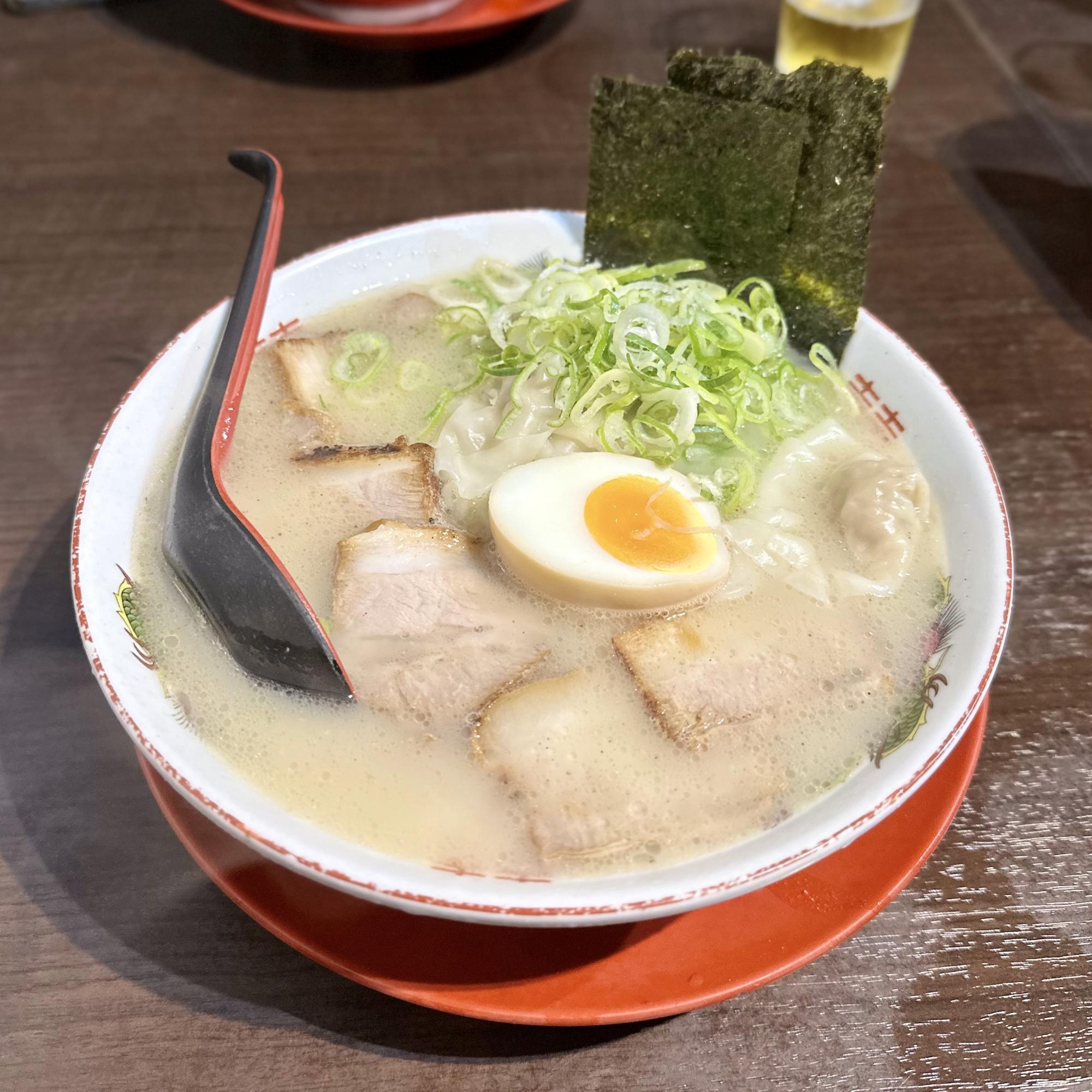 オススメ　中洲屋台　ピリ辛 　博多　豚骨ラーメン　人気　ラーメン旨い 中評価】サンポー 九州中洲屋台 ピリ辛とんこつラーメンの感想