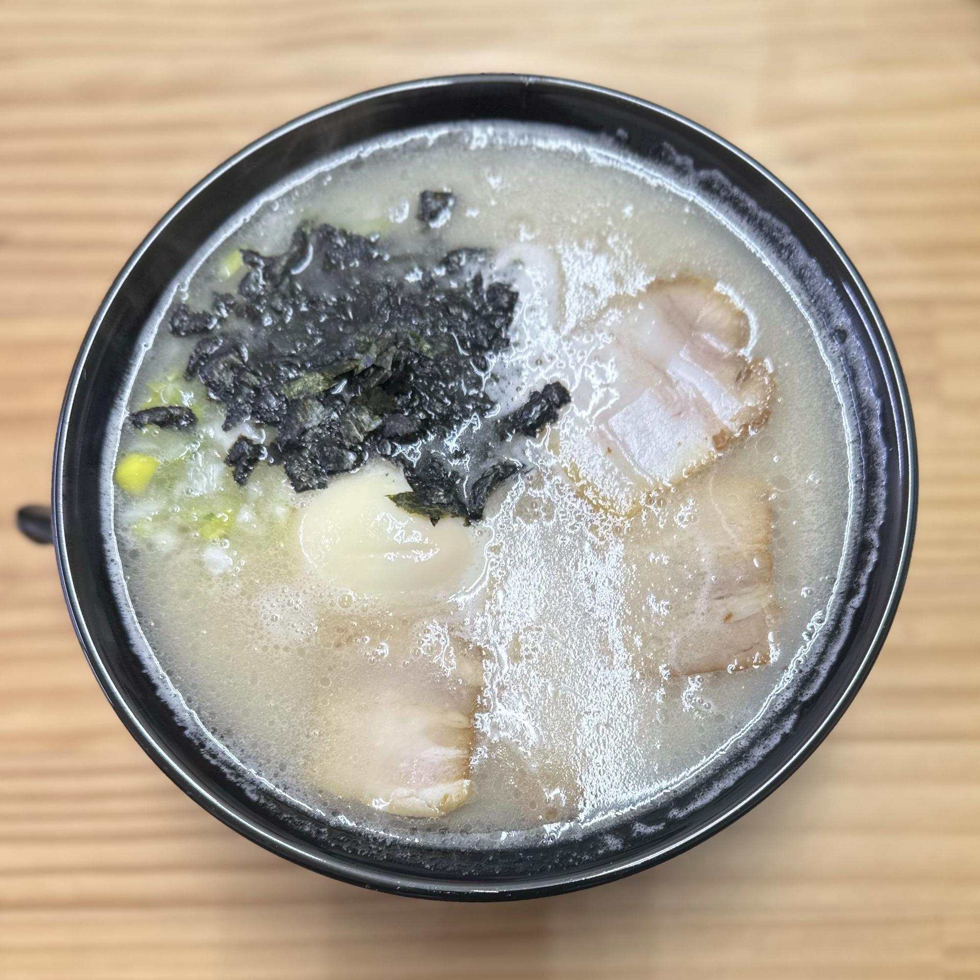 煮玉子ラーメン