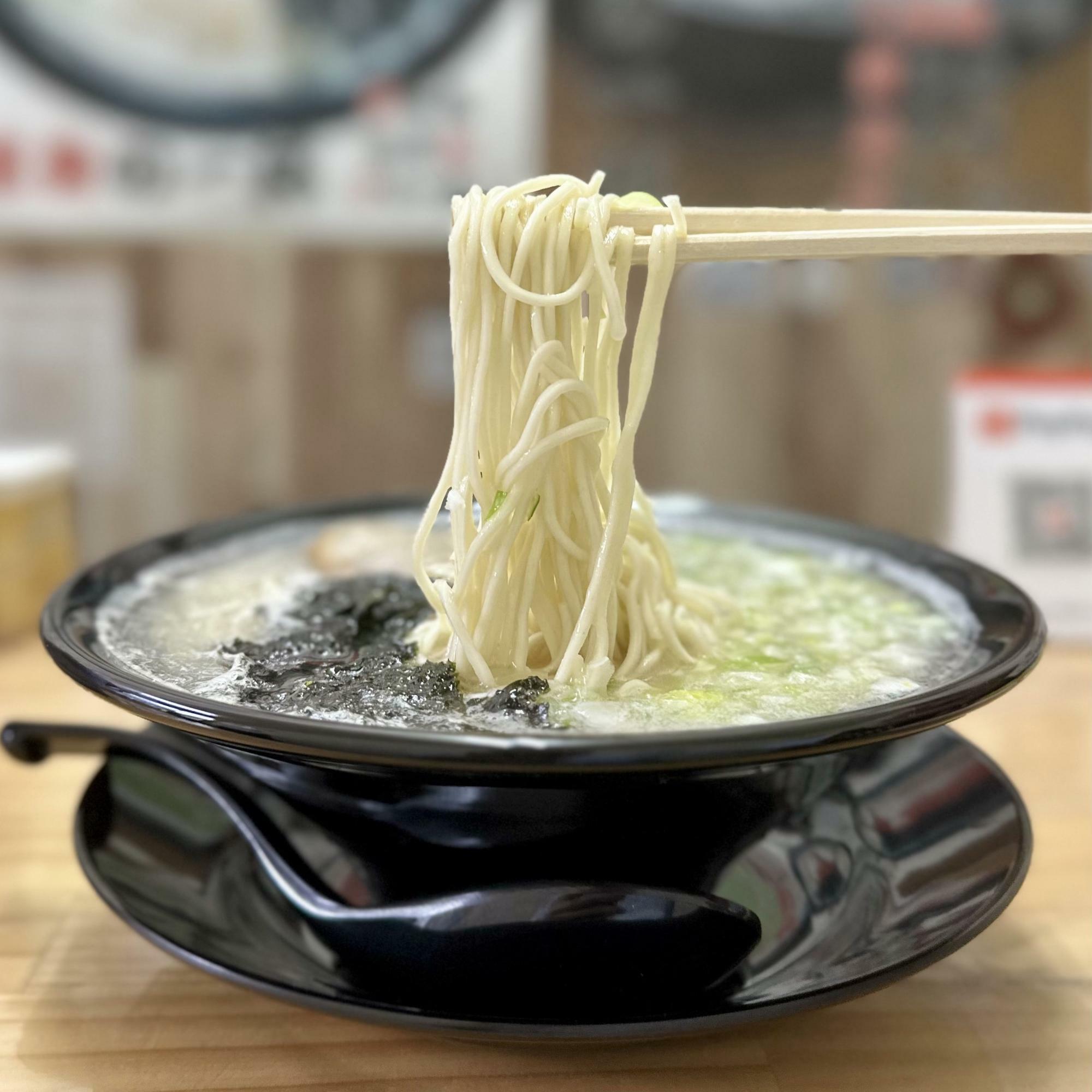 やはり麺は美味い