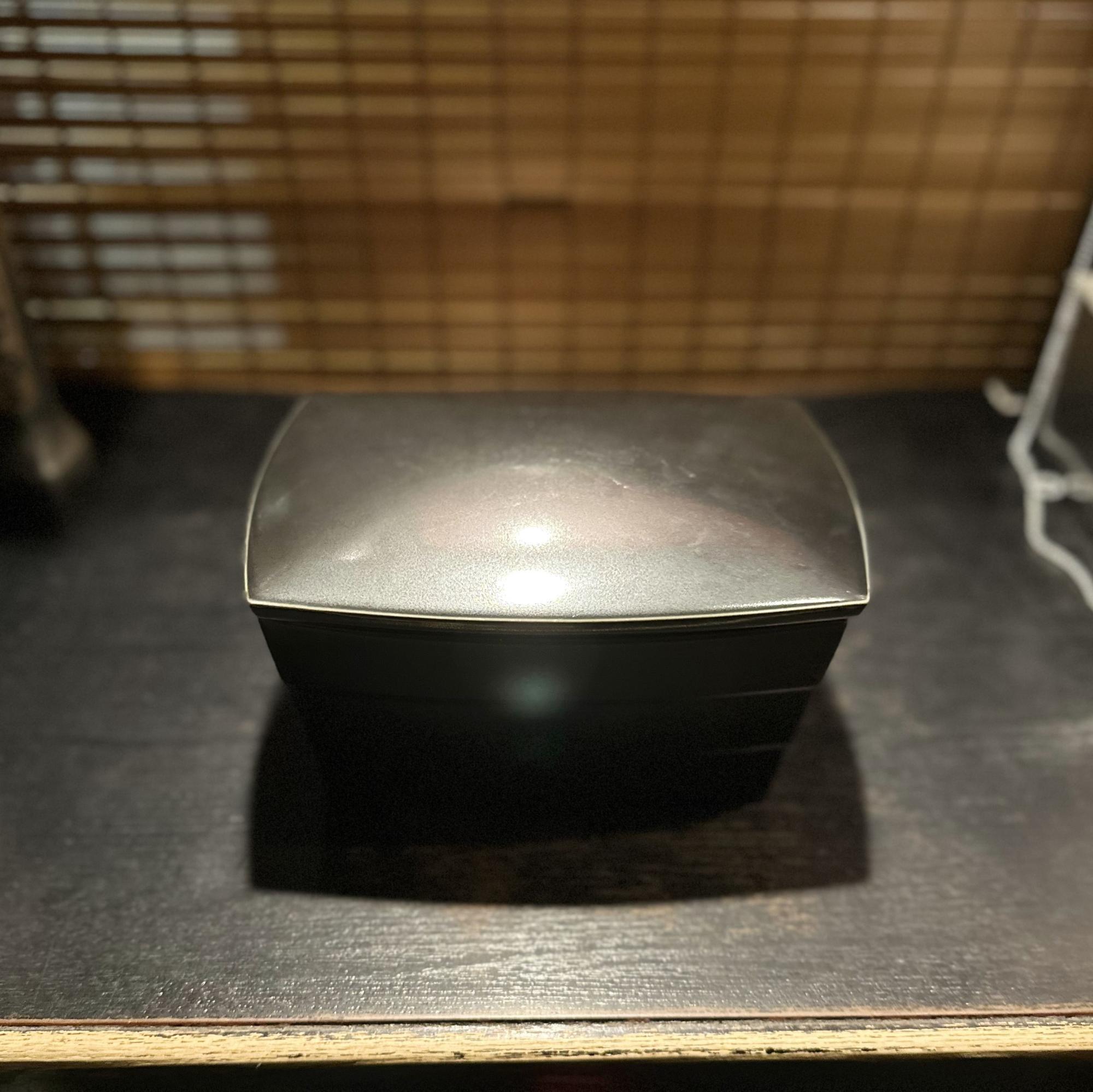 あなたは食べたことあるか?あの一蘭の重箱丼のラーメン。店舗 あなたは食べたことあるか?あの一蘭の重箱丼のラーメン。店舗