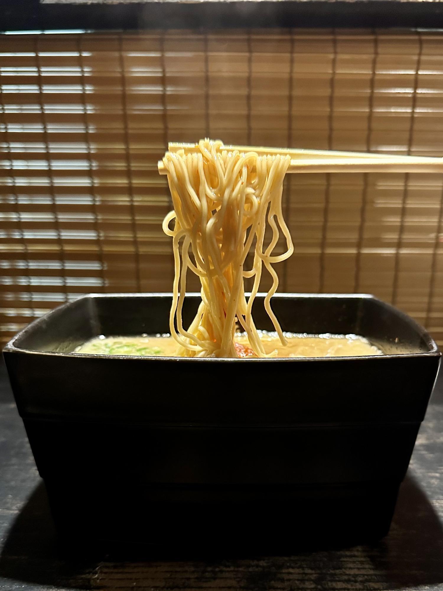あなたは食べたことあるか?あの一蘭の重箱丼のラーメン。店舗 あなたは食べたことあるか?あの一蘭の重箱丼のラーメン。店舗