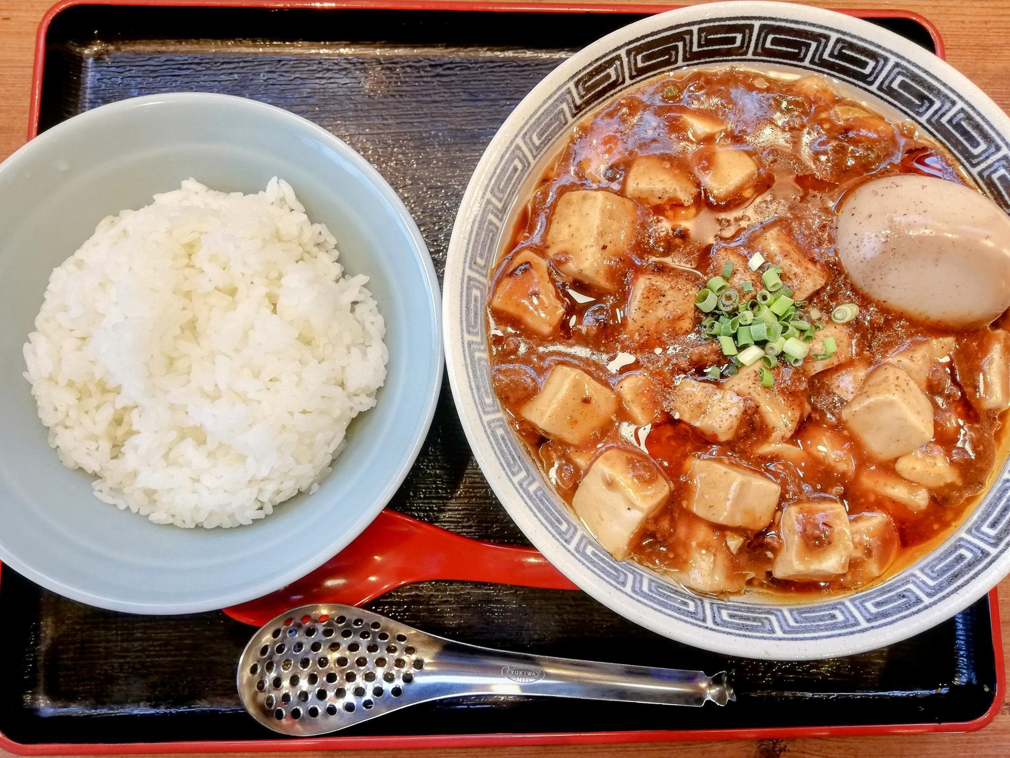 辛そうな麻婆らーめん