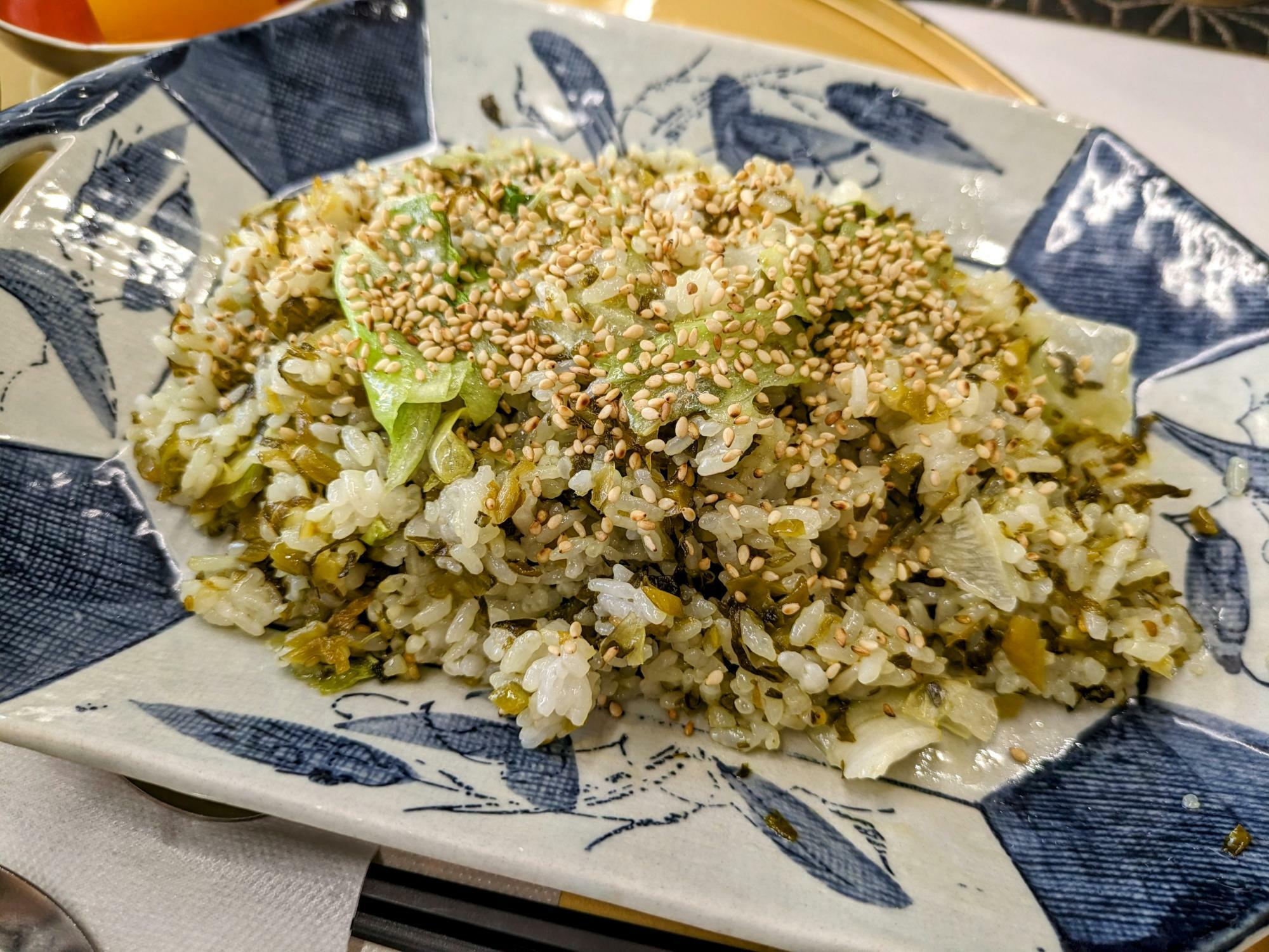 高菜とレタスのチャーハン