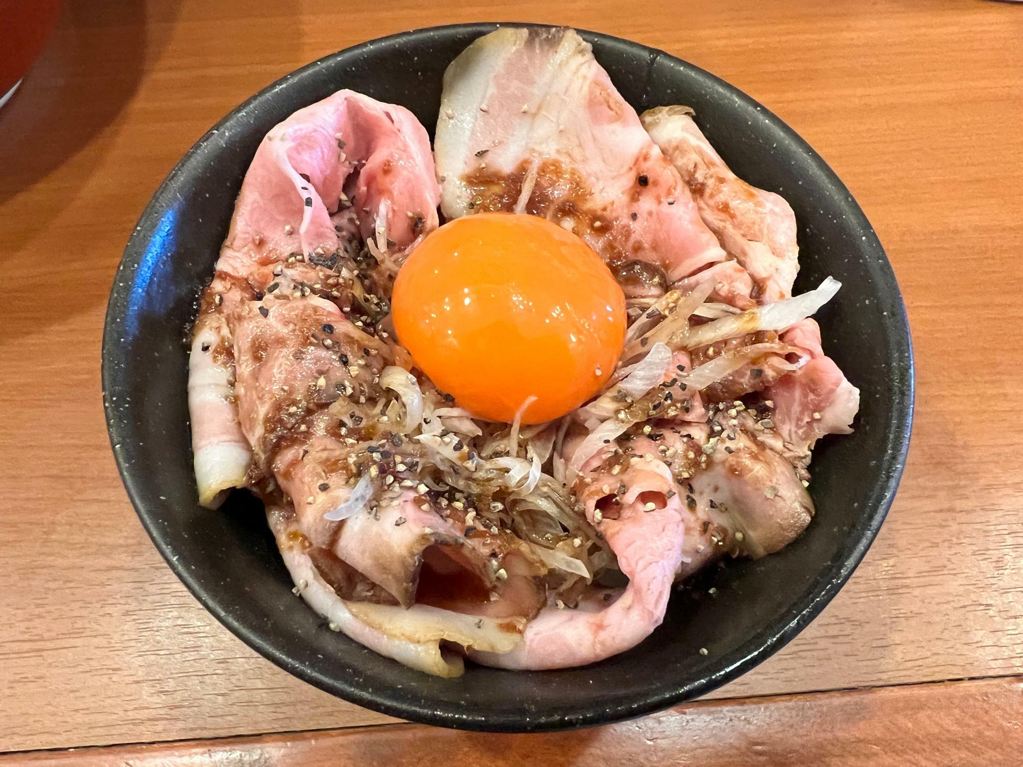 ローストポーク丼