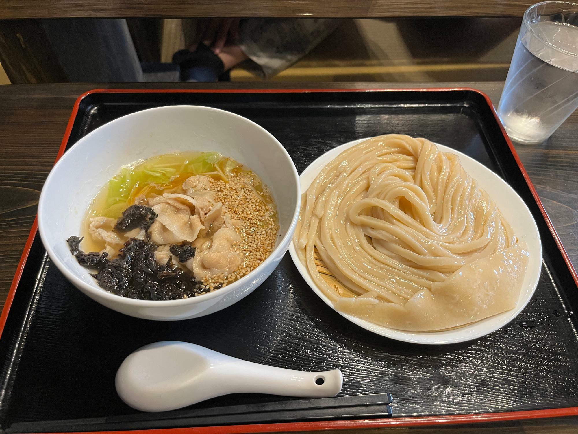 塩肉汁うどん×モチ麺　（小）　税込990円