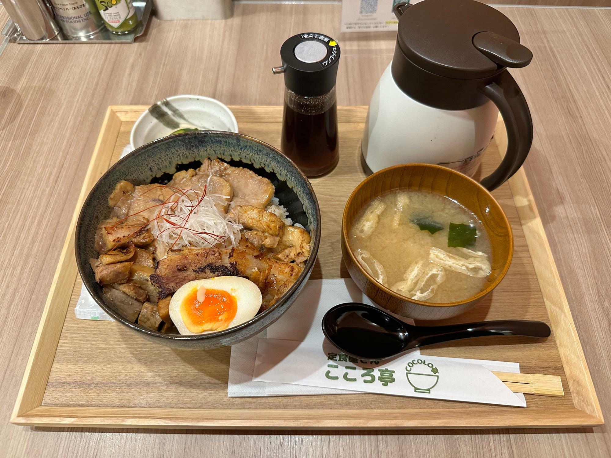 チャーシュー丼定食