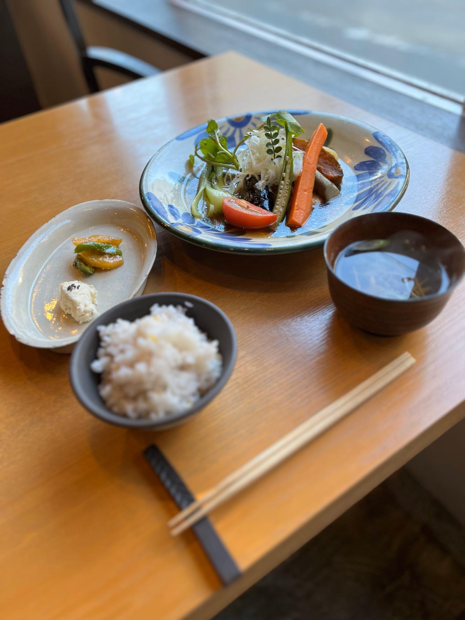 faidama定食 魚と野菜の梅煮びたし