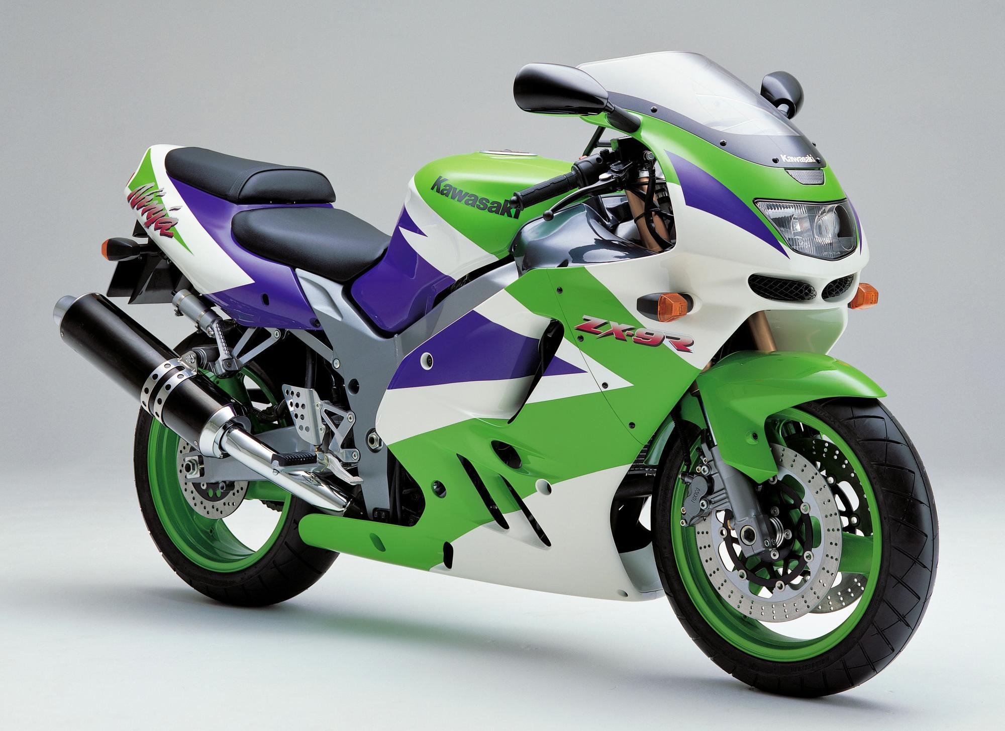 ▲ZX-9R(1994／画像引用元：川崎重工)