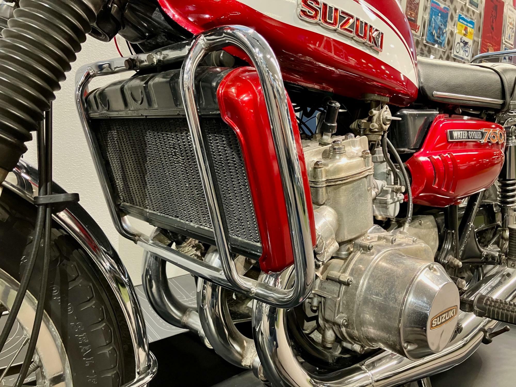 ▲日本製市販バイクとしては初の水冷エンジン。大きなラジエターが特徴的