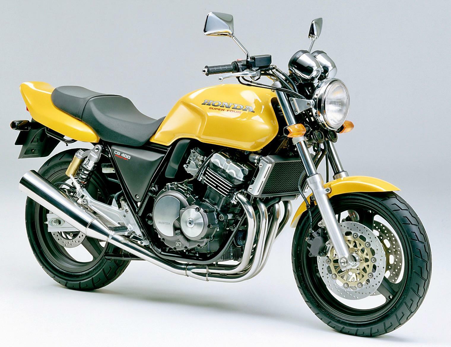 ▲CB400SF〈1992／画像引用元：本田技研工業〉