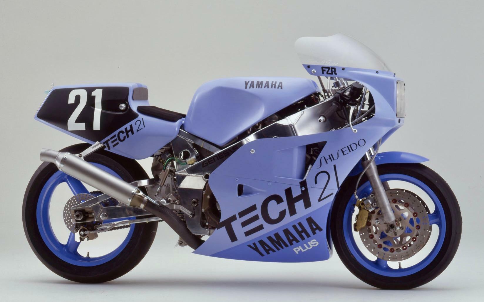 ▲“TECH21カラー”のFZR750〈1985／画像引用元：ヤマハ発動機〉