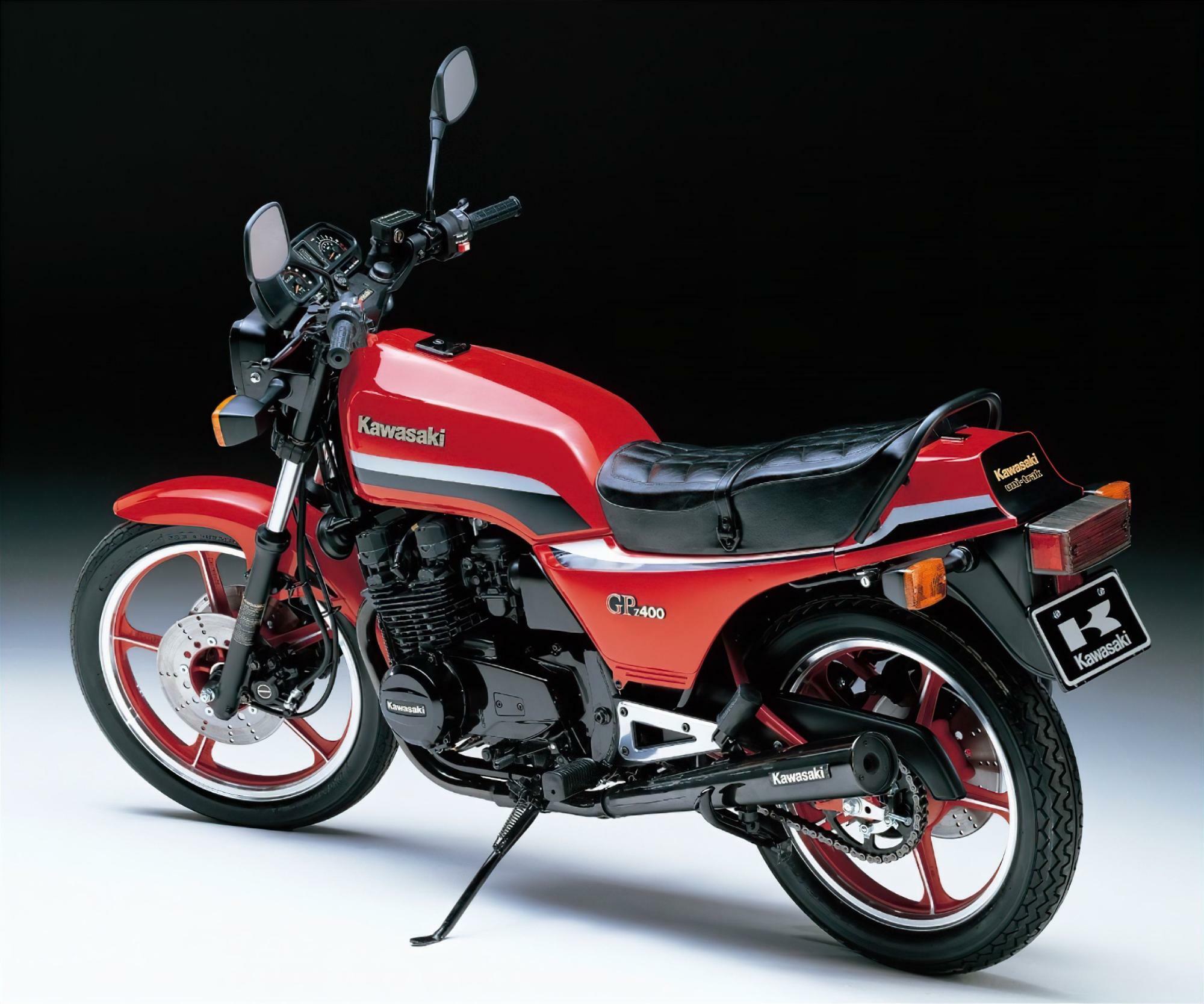 ▲Z400FXとは異なる流麗なスタイリングが特徴だった〈1982／画像引用元：川崎重工〉