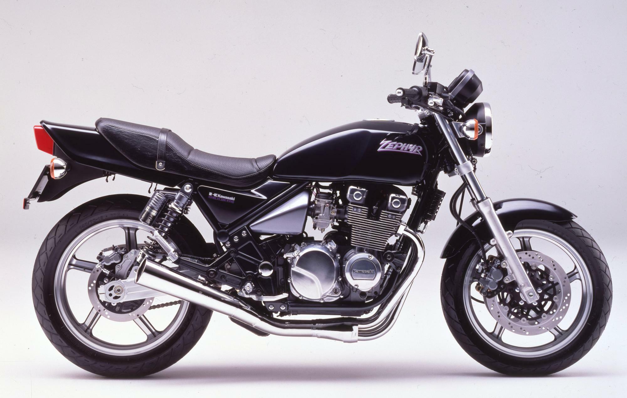 ▲カワサキのゼファー。平成バイク史はこのモデルから始まったといえる〈1989／画像引用元：川崎重工〉