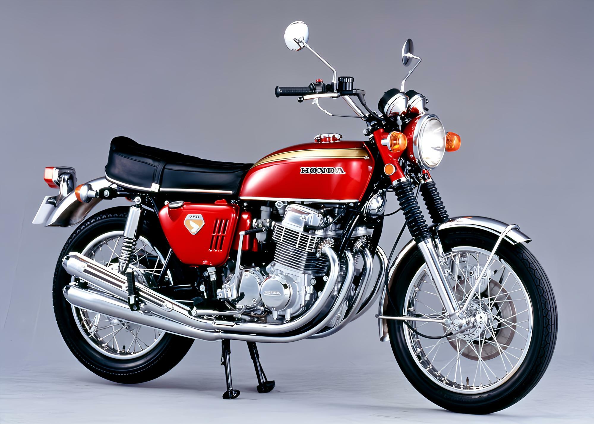 ▲CB“第一世代”のCB750FOUR〈1969／画像引用元：本田技研工業〉