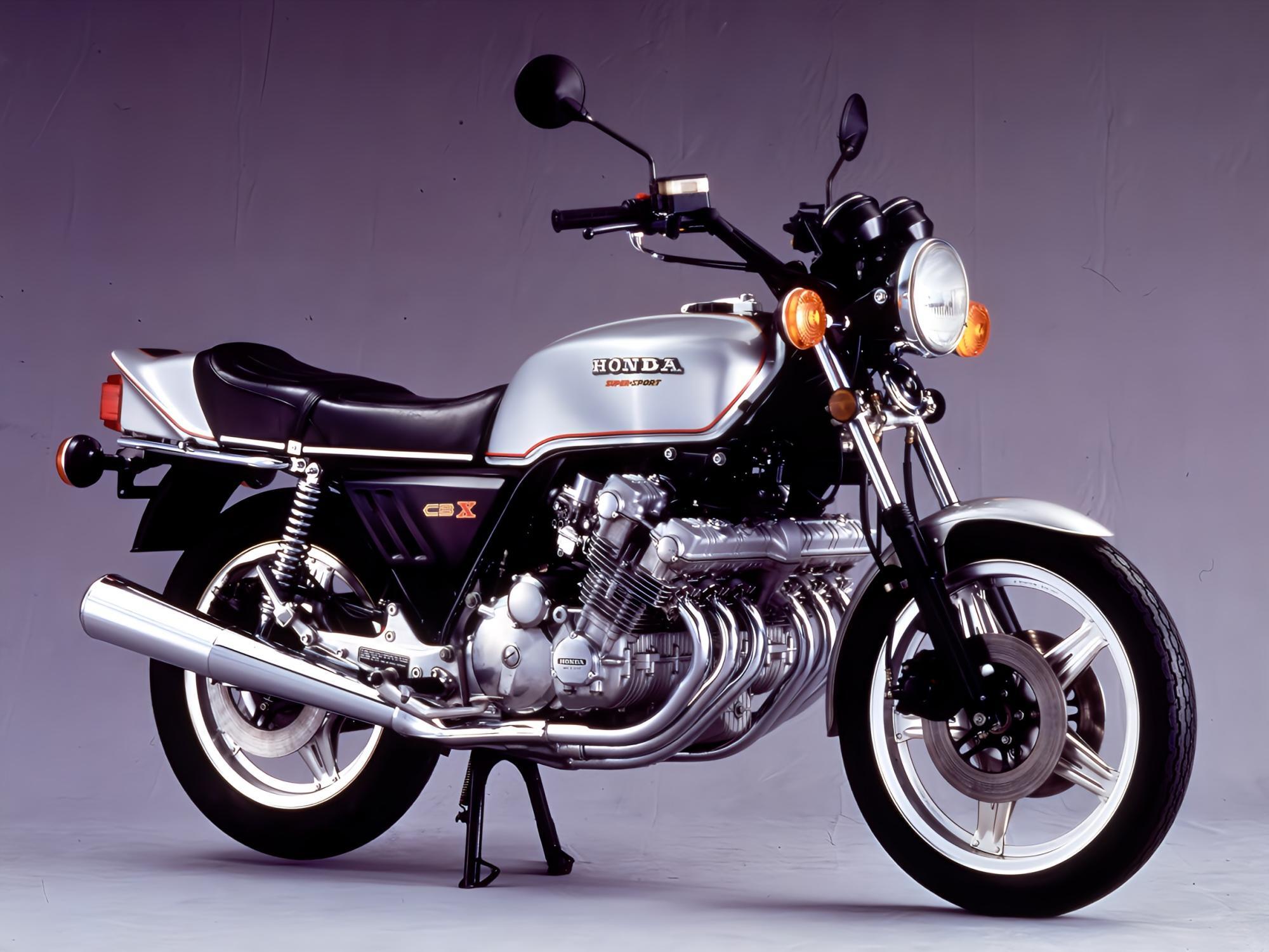 オートバイのあれこれ】これぞホンダの真髄!? 6発エンジンのCBX オートバイのあれこれ】これぞホンダの真髄!? 6発エンジンのCBX