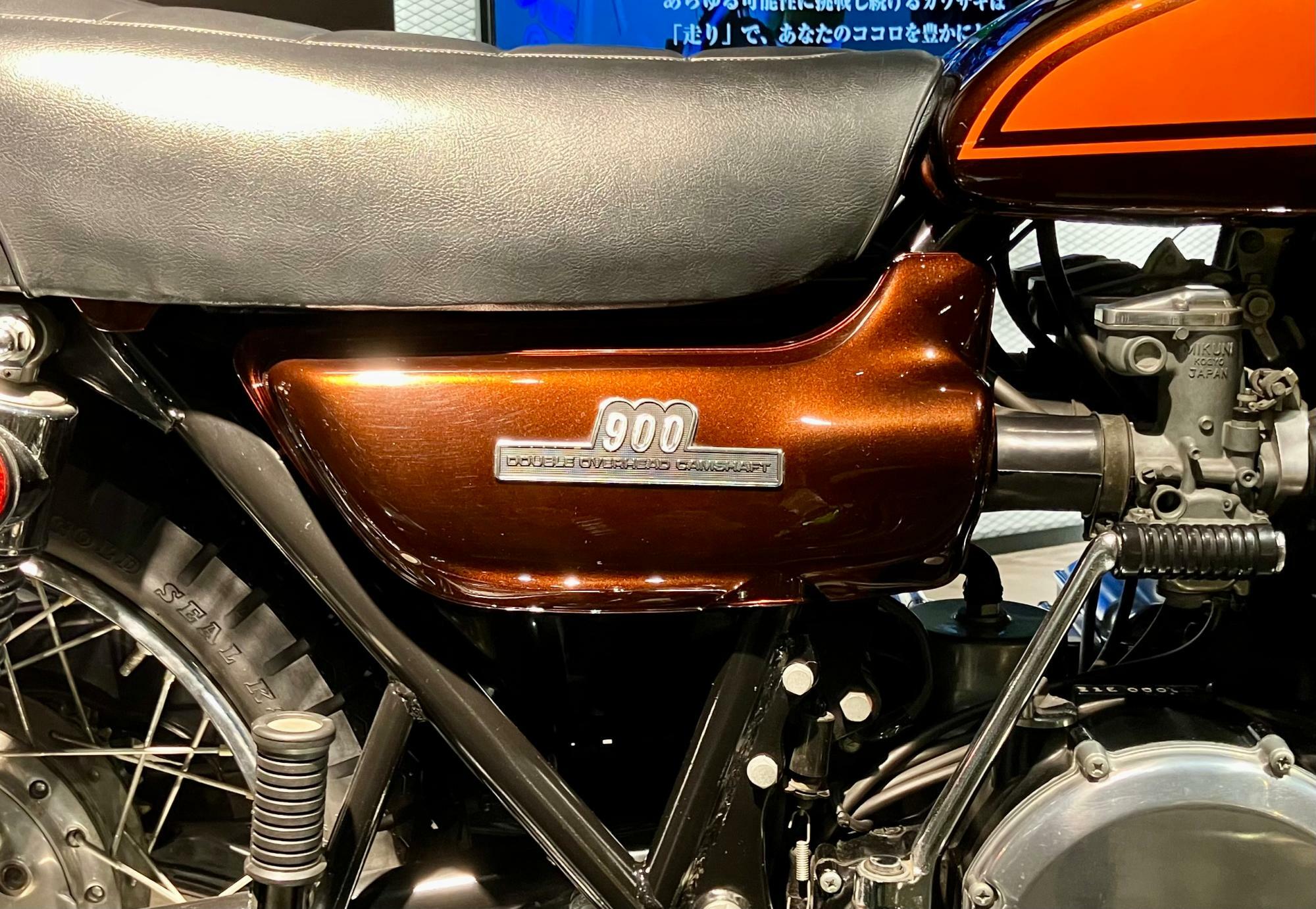 ▲Z1では、既存のあらゆるスポーツバイクを凌駕するために900ccのDOHCエンジンとされた