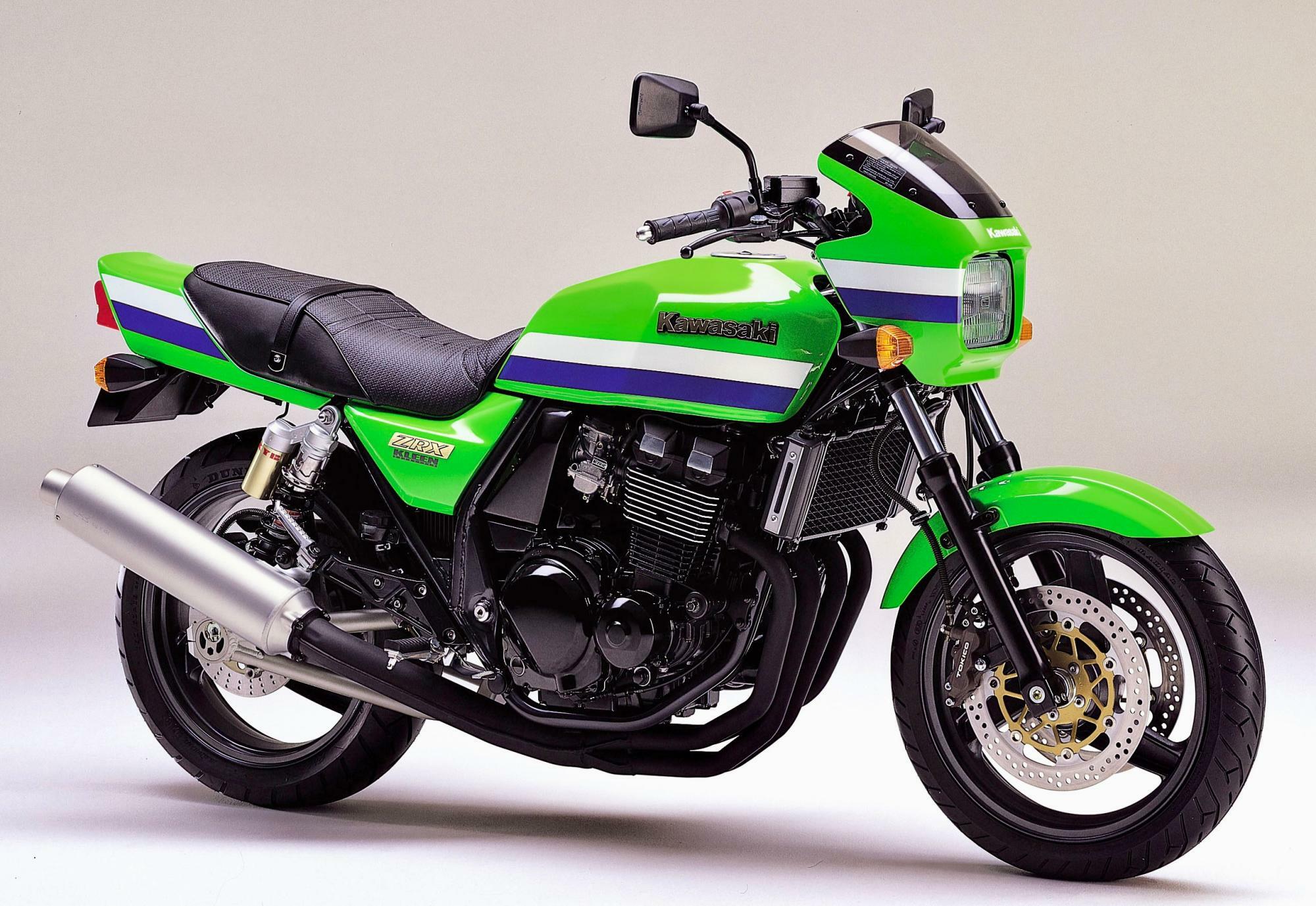 ▲Z1000R風のデザインで1994年にデビューしたZRX(400)