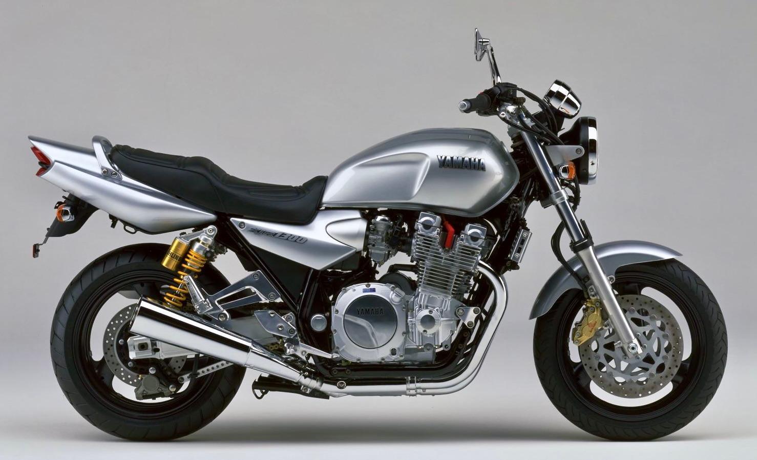 ▲1998年にXJR1300へと進化