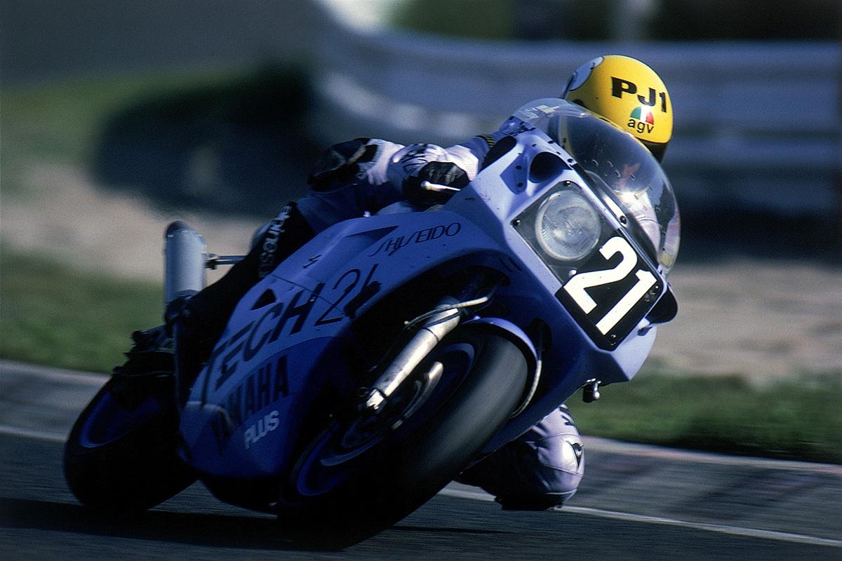 80s YAMAHA Racing Team ucc ボディバッグ 平忠彦 8耐 80s YAMAHA Racing Team ucc ボディバッグ 平忠彦 8耐