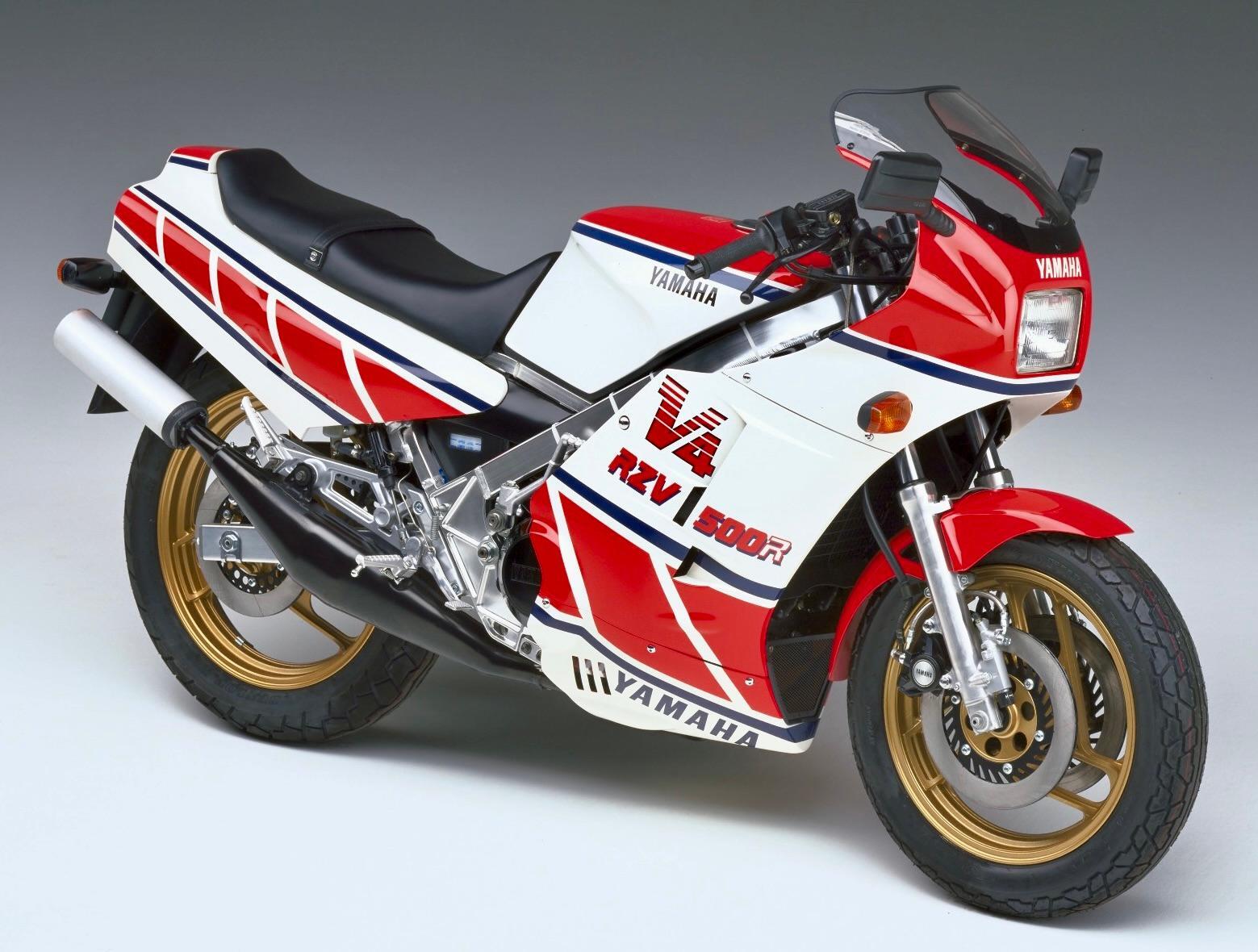 タロrg250ガンマ 2スト 部品取り Red and White Gamma spare parts and exterior removal RG250