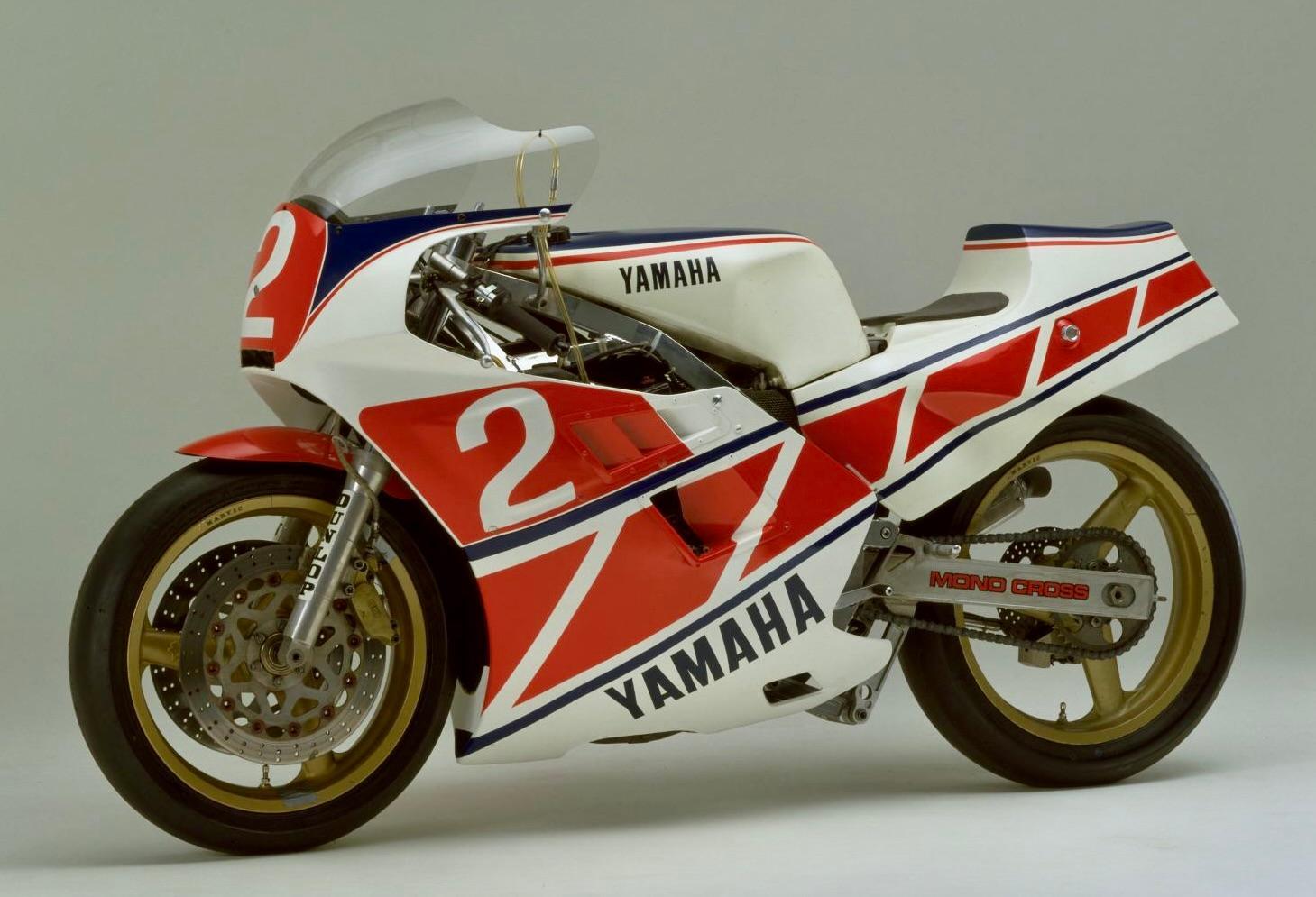 オートバイのあれこれ】ヤマハの“本気”と“流儀”が共存。FZR400