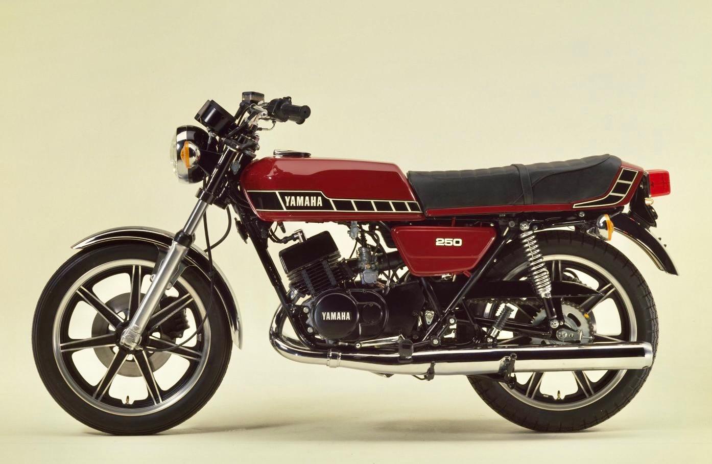 オートバイのあれこれ】'70年代を駆け抜けた2ストミドルたち