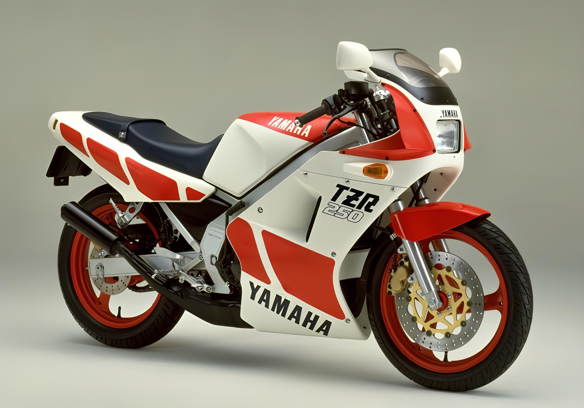 赤青龍終アバレガン 画像 No.9/14] ['89-]カワサキ ZXR400/250：満を持して登場した