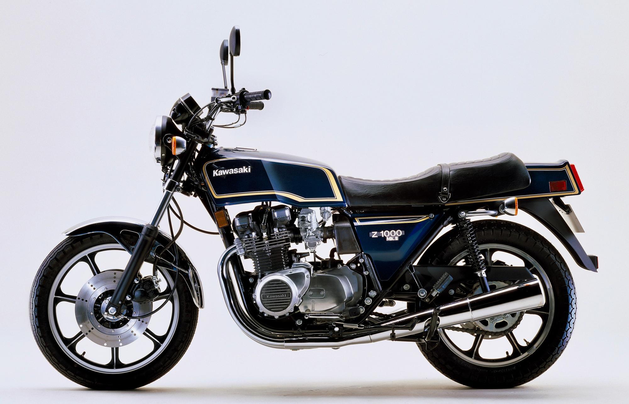 500年後の未来 2BOX 新品未開封 画像 No.1/6] 日本で消滅の自然吸気モンスターが最新モデルに