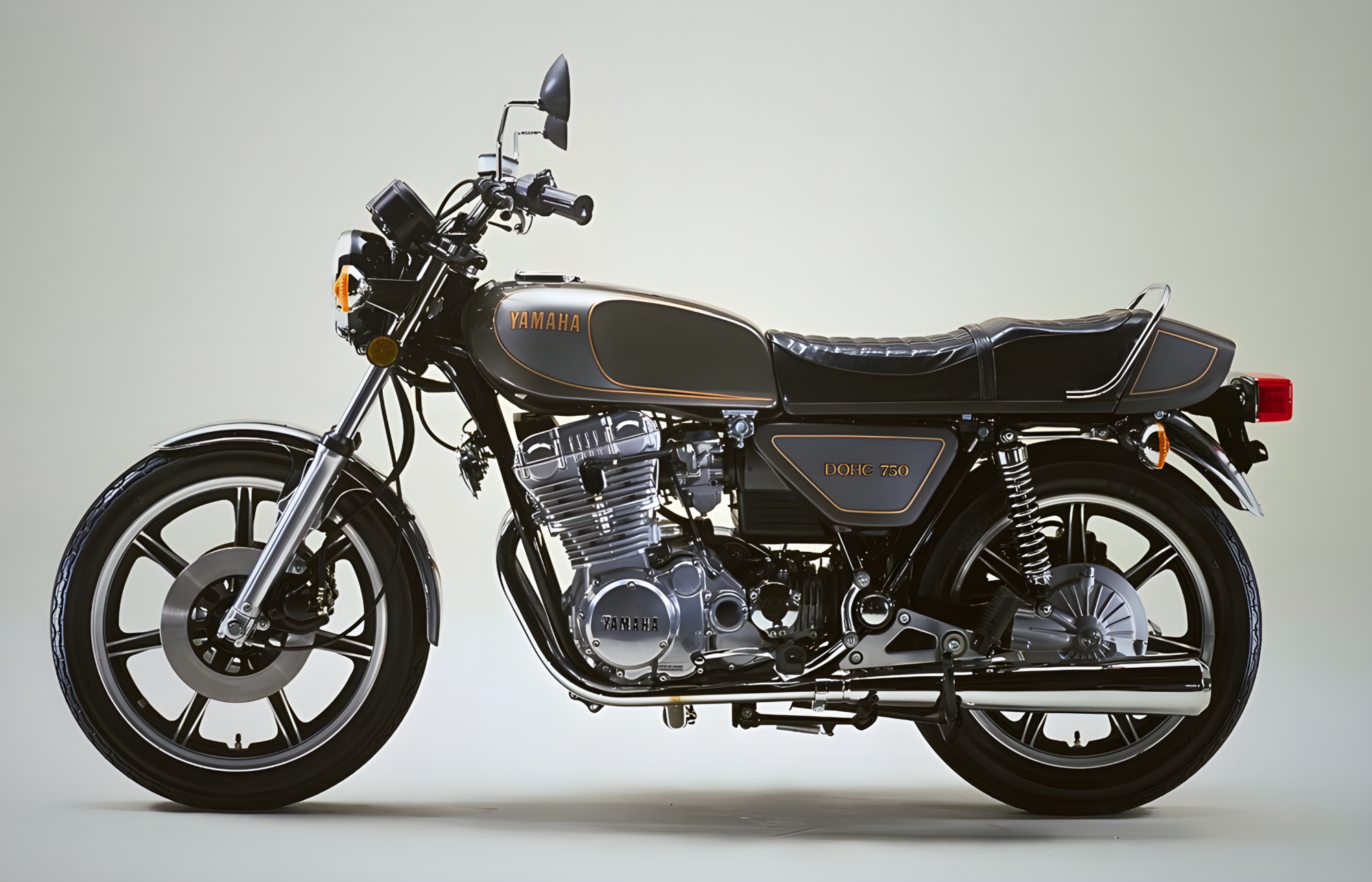 オートバイのあれこれ】“スリム”にこだわったヤマハのナナハン