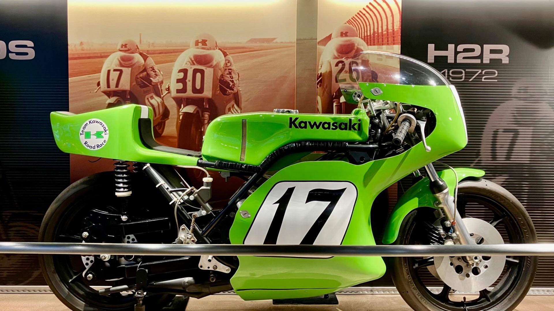 オートバイのあれこれ『打倒CBX！400マルチ王座を奪還せよ！カワサキ