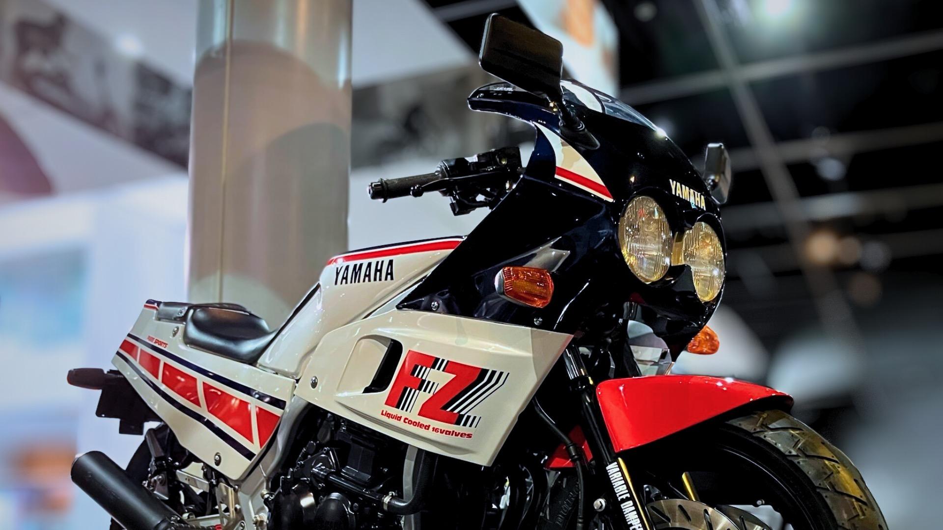 オートバイのあれこれ『三代目マジック9・ZX-9R』（Rotti