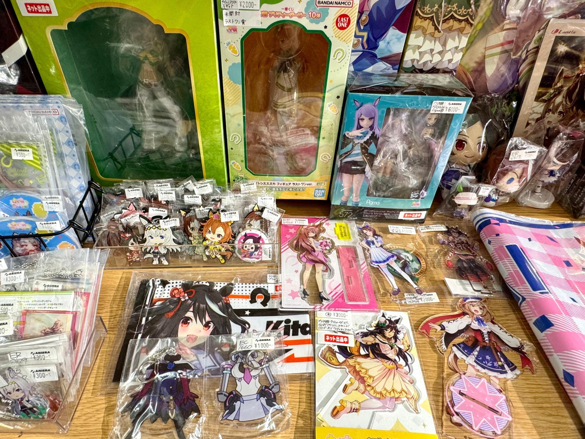 【1個66円】アニメグッズ　大量　まとめ売り① 松本市】松本が舞台の小説も。アニメグッズを扱うANIERA base