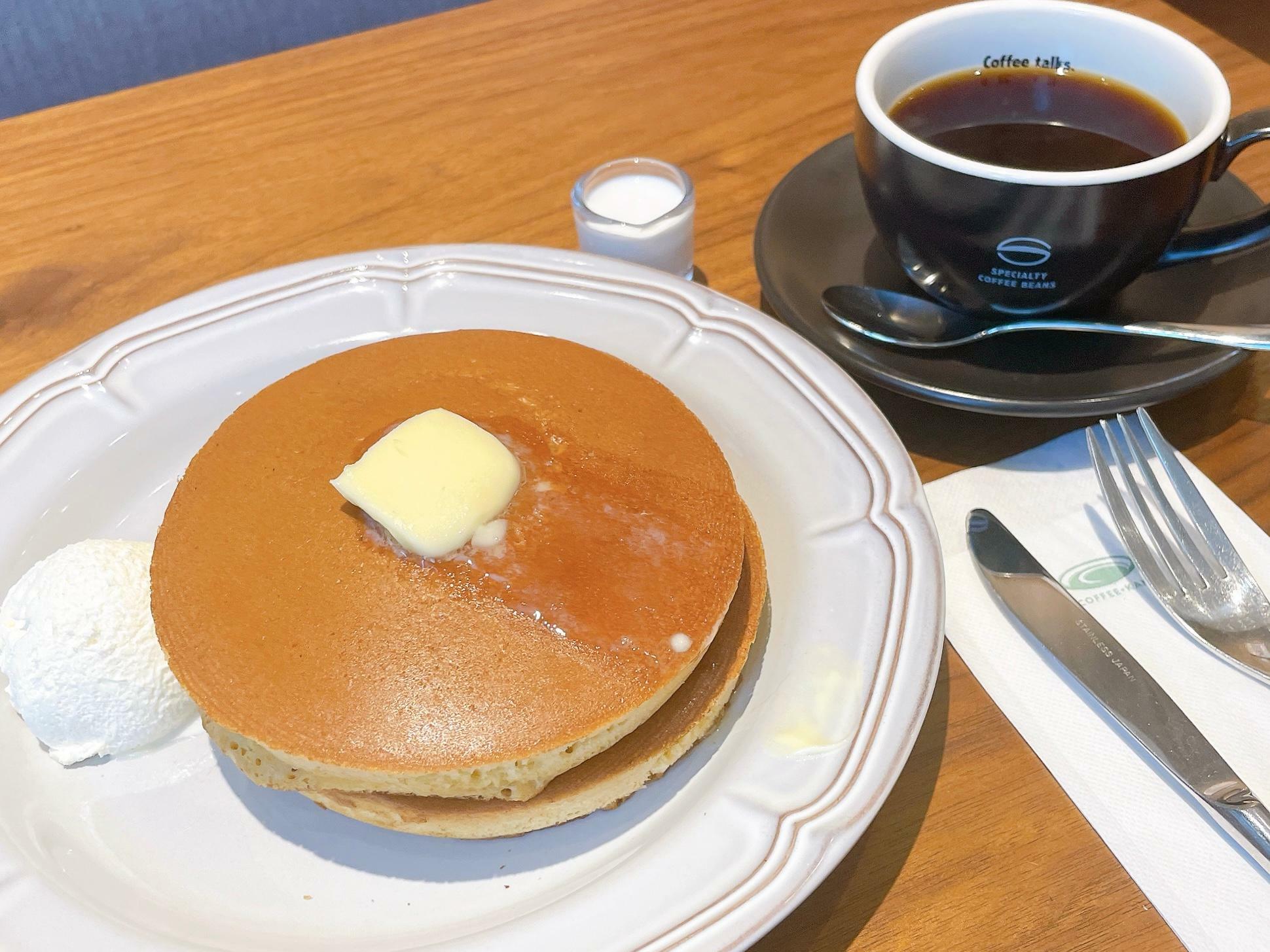 珈琲館の看板商品「トラディショナル・ホットケーキ」