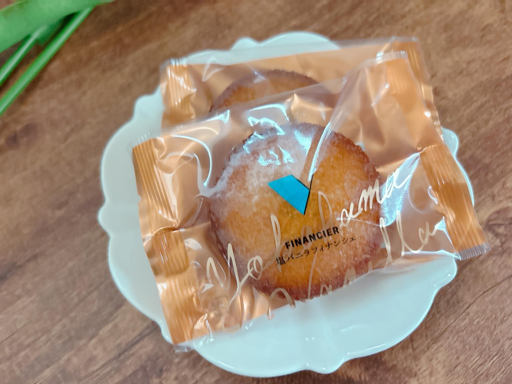 横浜バニラ 塩バニラフィナンシェ 横浜土産】もう食べた？完売続出の“話題の新定番”「横浜バニラ