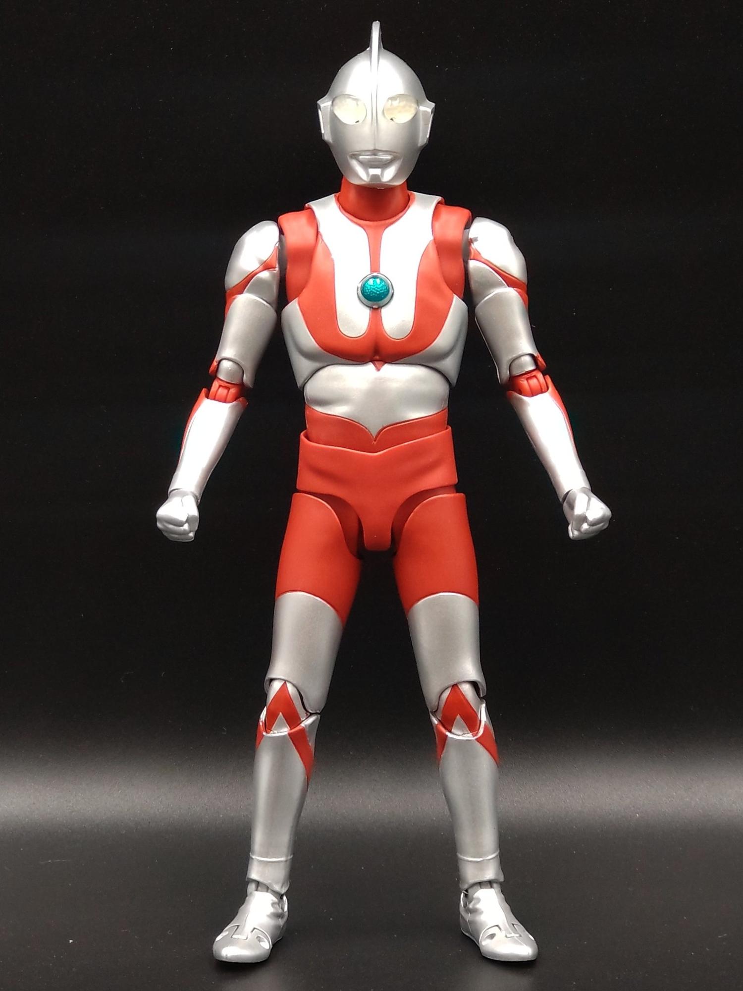 ウルトラマン 初代 新骨頂 真骨彫フィギュアーツ s.h.figuarts