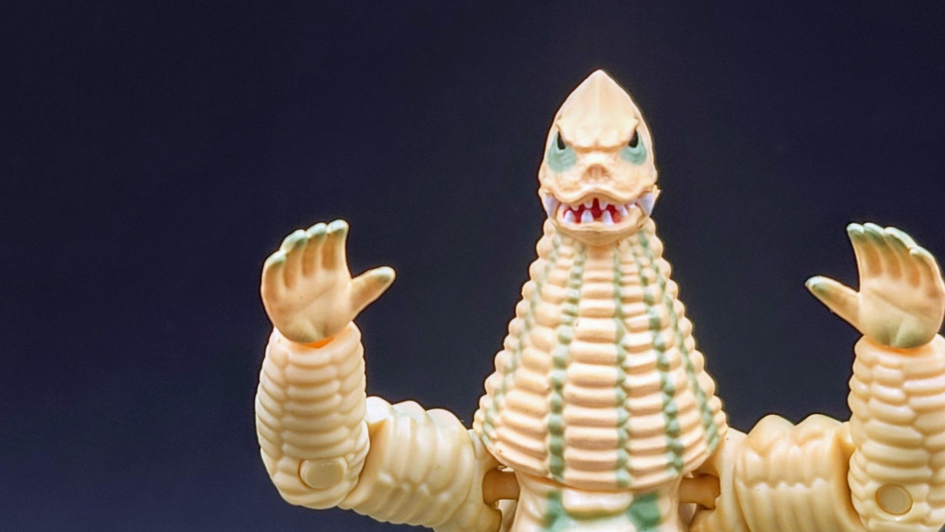 超動αウルトラ怪獣 メフィラス レッドキング 新商品【超動αウルトラ怪獣 レッドキング】食玩レビュー♪待望の