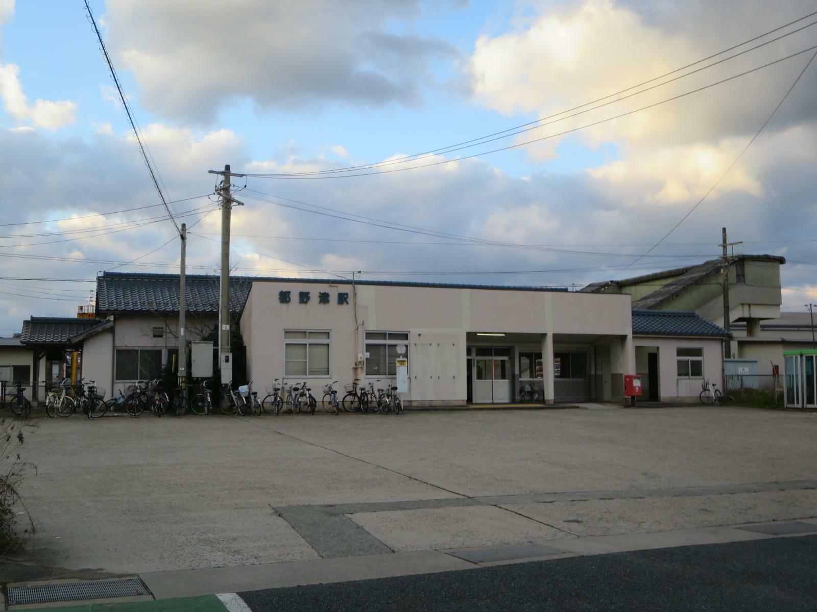 都野津駅（江津市）