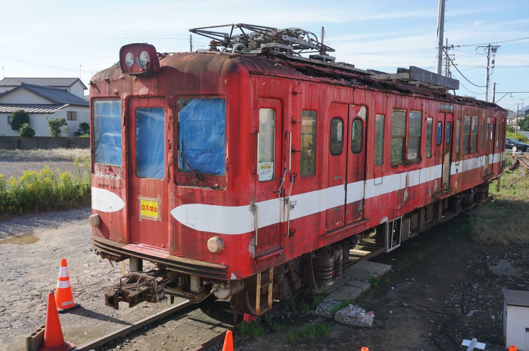 デハ1002　外川方の運転台は2039のものを結合