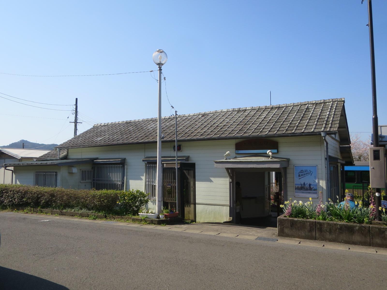 上総亀山駅