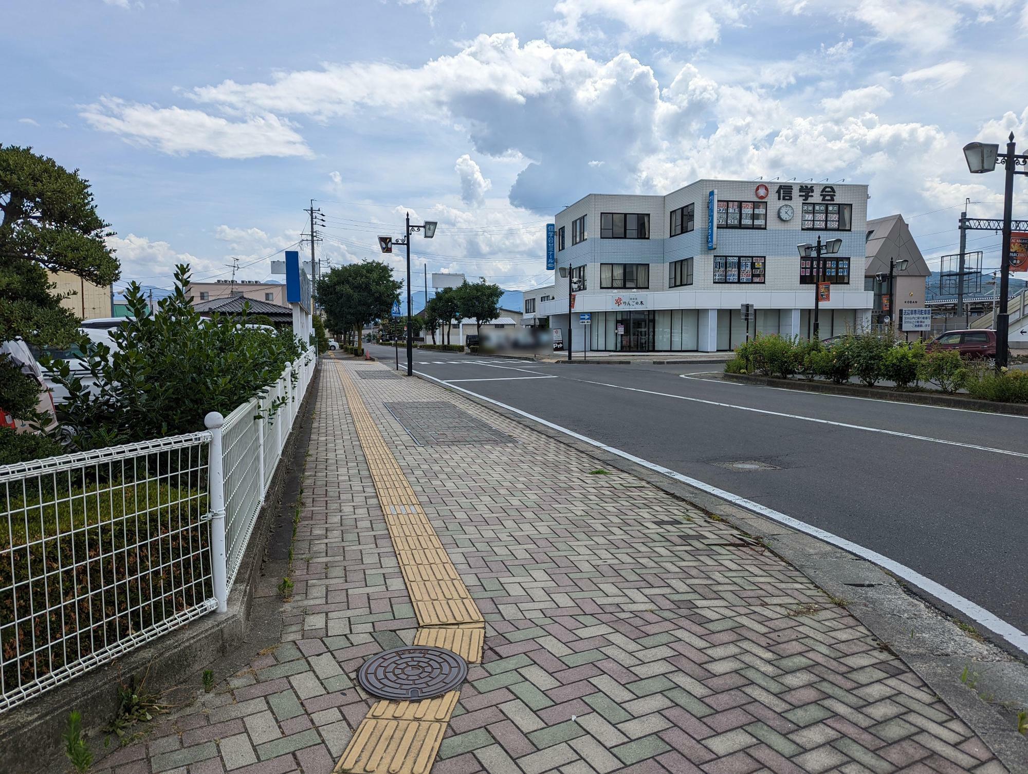 篠ノ井駅前