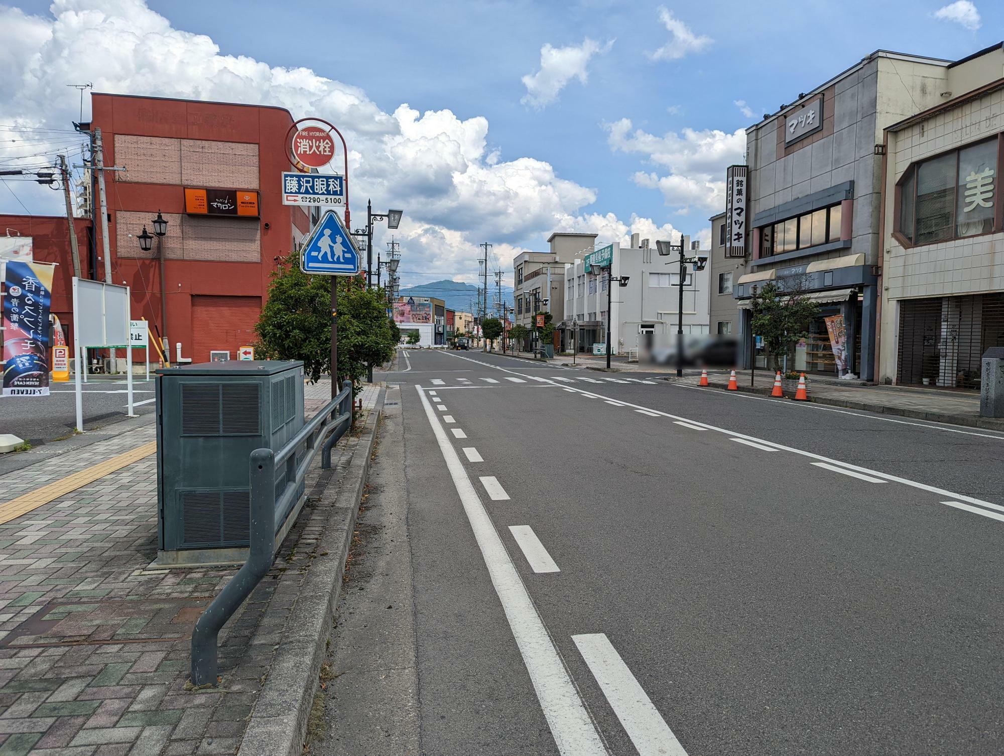 篠ノ井駅前通り