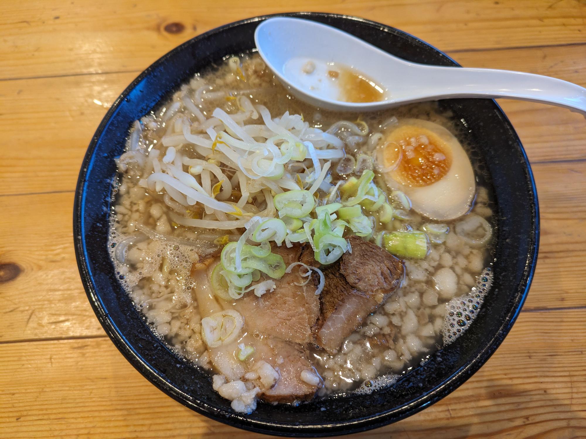 背脂正油ラーメン